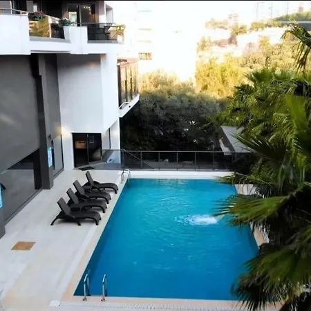 Utopia Apartment *